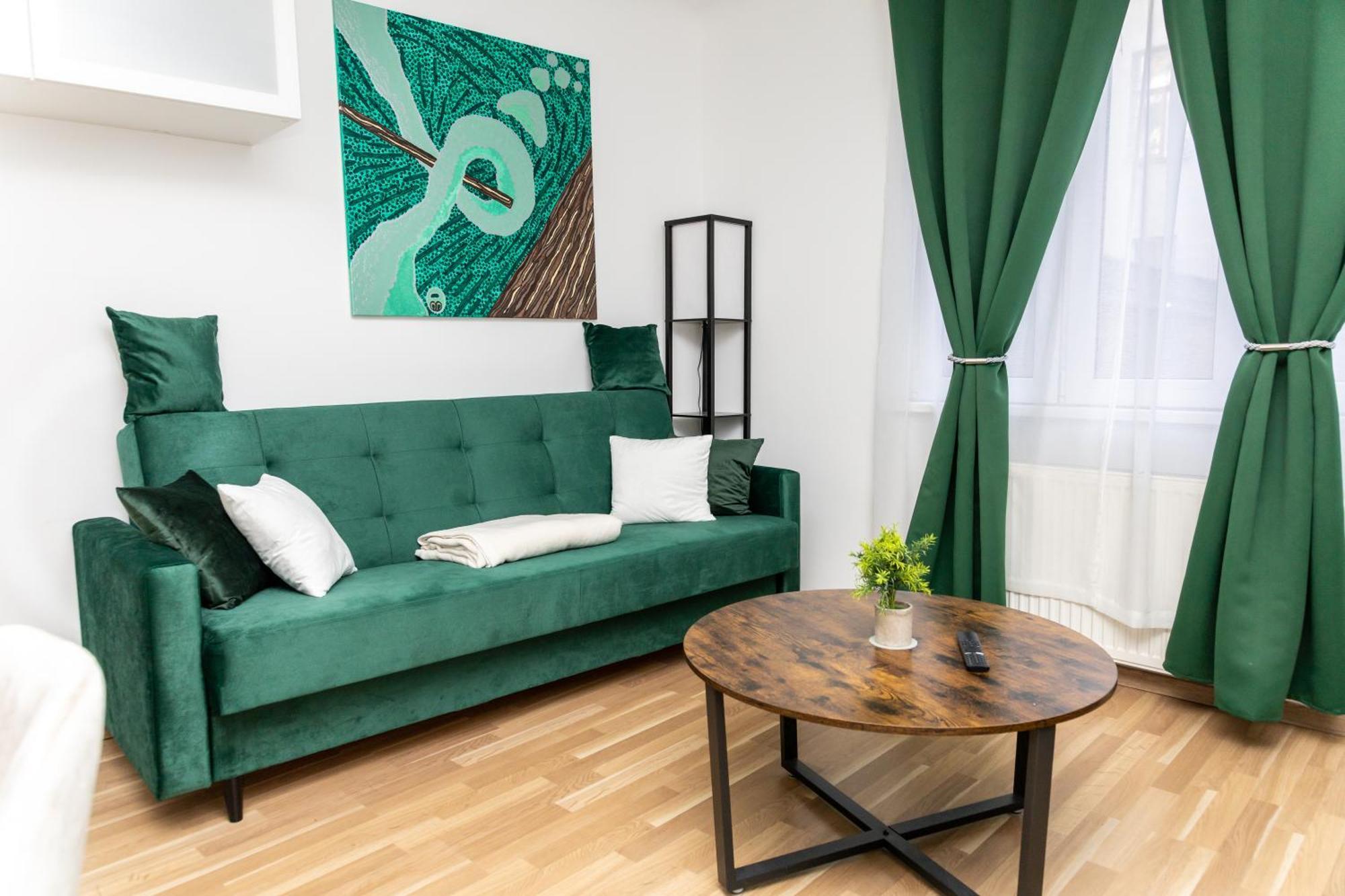 City Top Location, Quiet And Cozy Ideal To Relax Or Work *
