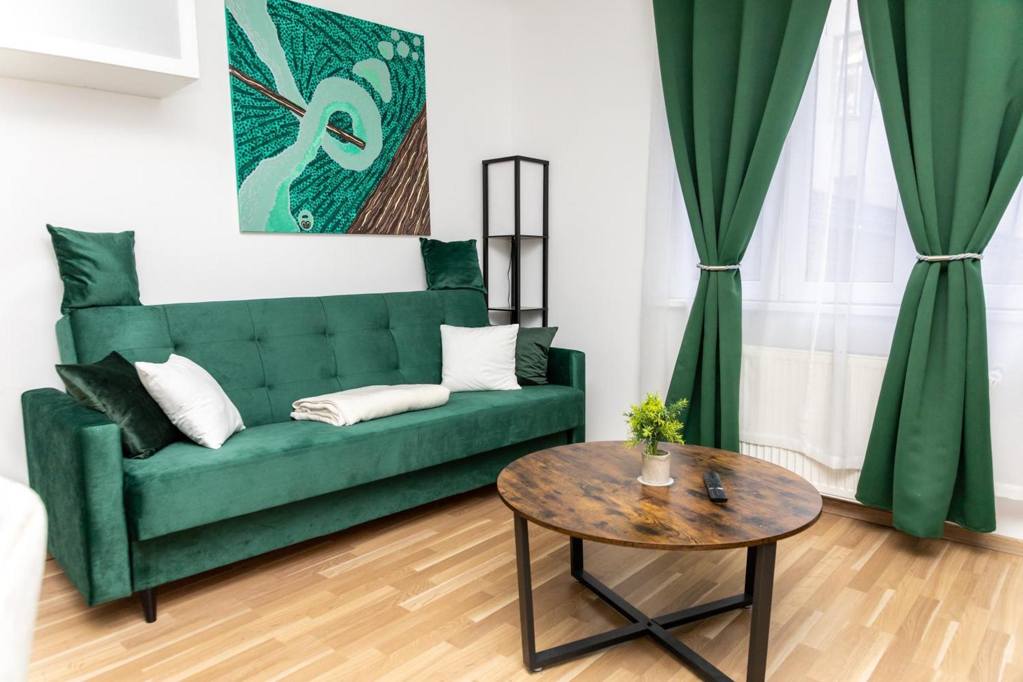 City Top Location, Quiet And Cozy Ideal To Relax Or Work Apartment *