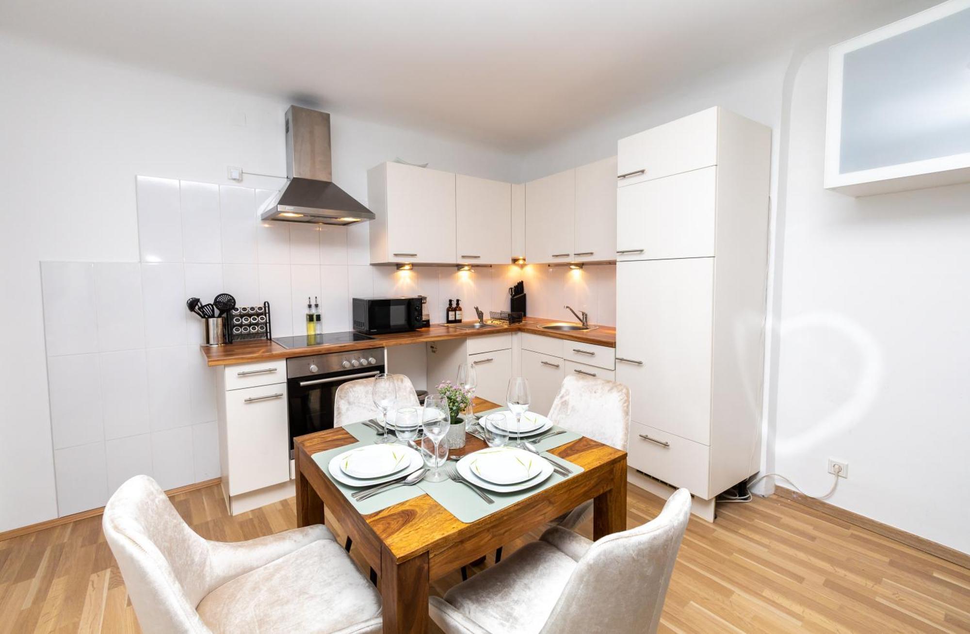 City Top Location, Quiet And Cozy Ideal To Relax Or Work Apartment