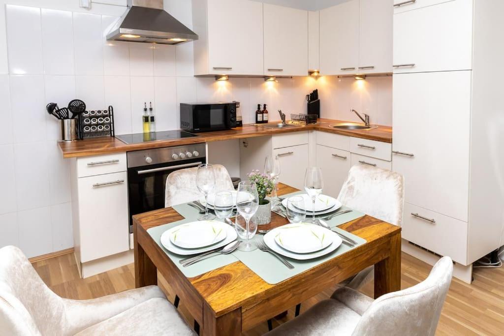 City Top Location, Quiet And Cozy Ideal To Relax Or Work Apartment